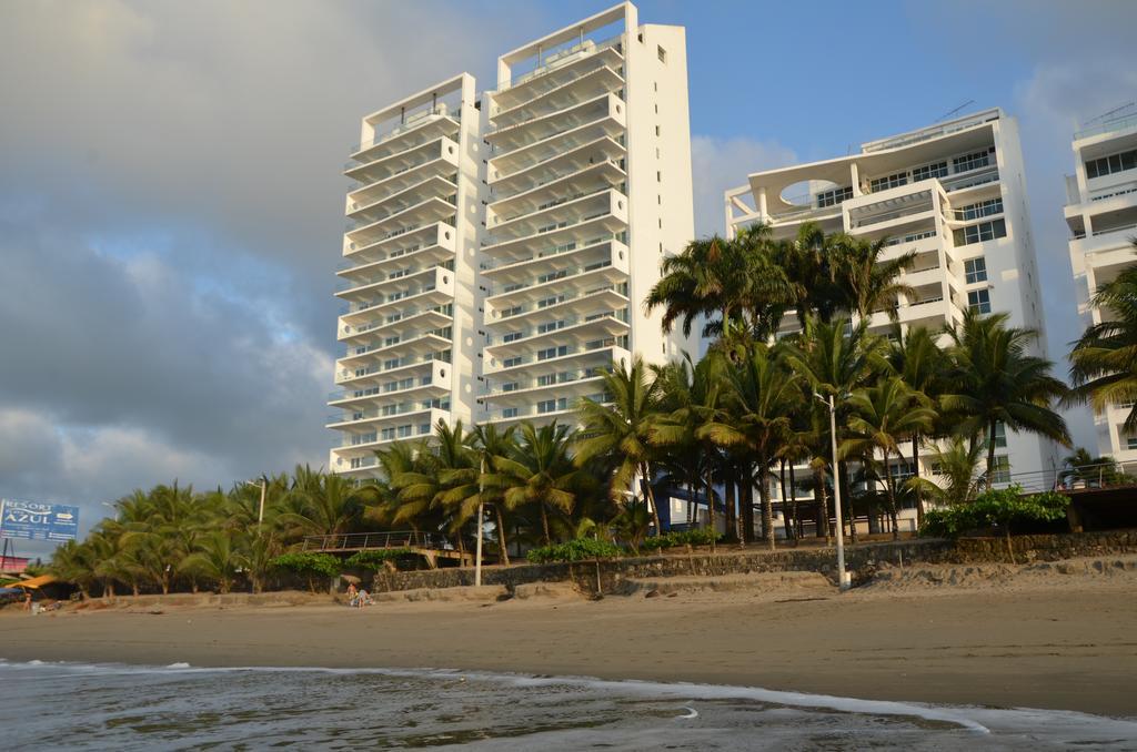 Resort Playa Azul Departamentos Frente Al Mar Tonsupa Exterior photo